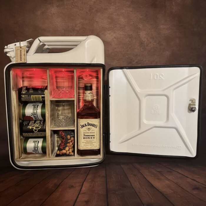 Bílý Kanystr bar (Třetinkový model) - Obrázek 4